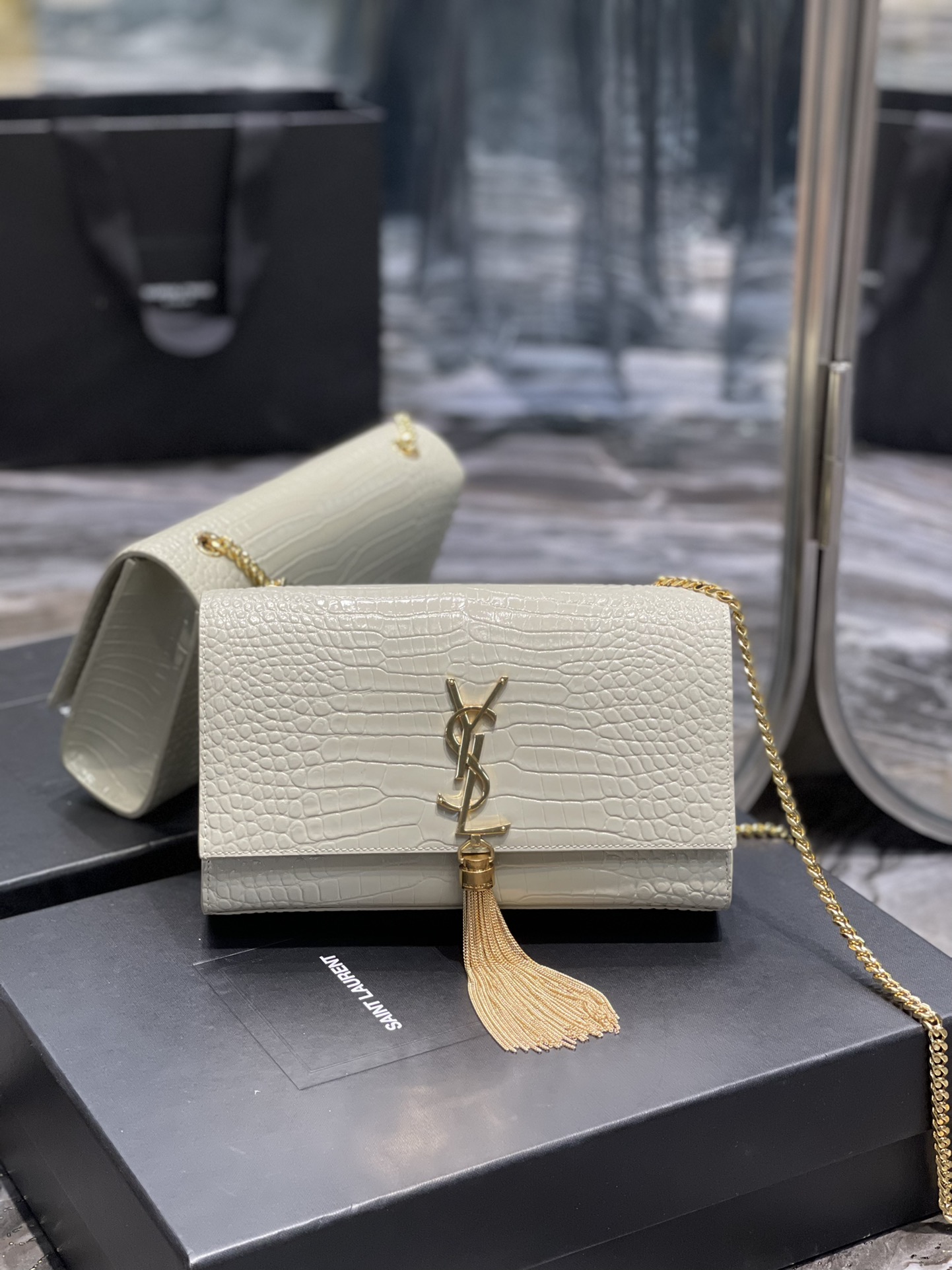 Saint Laurent Kata Medium Chain Bag White Vintage With Tassel For Women 9.4in/24cm