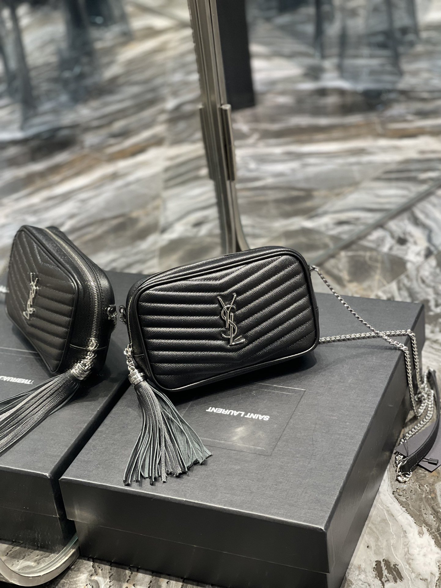 Saint Laurent Lou Mini Bag Black In Quilted Grain De Poudre With Silver Toned Hardware For Women 7.4in/19cm YSl 6125791GF021000
