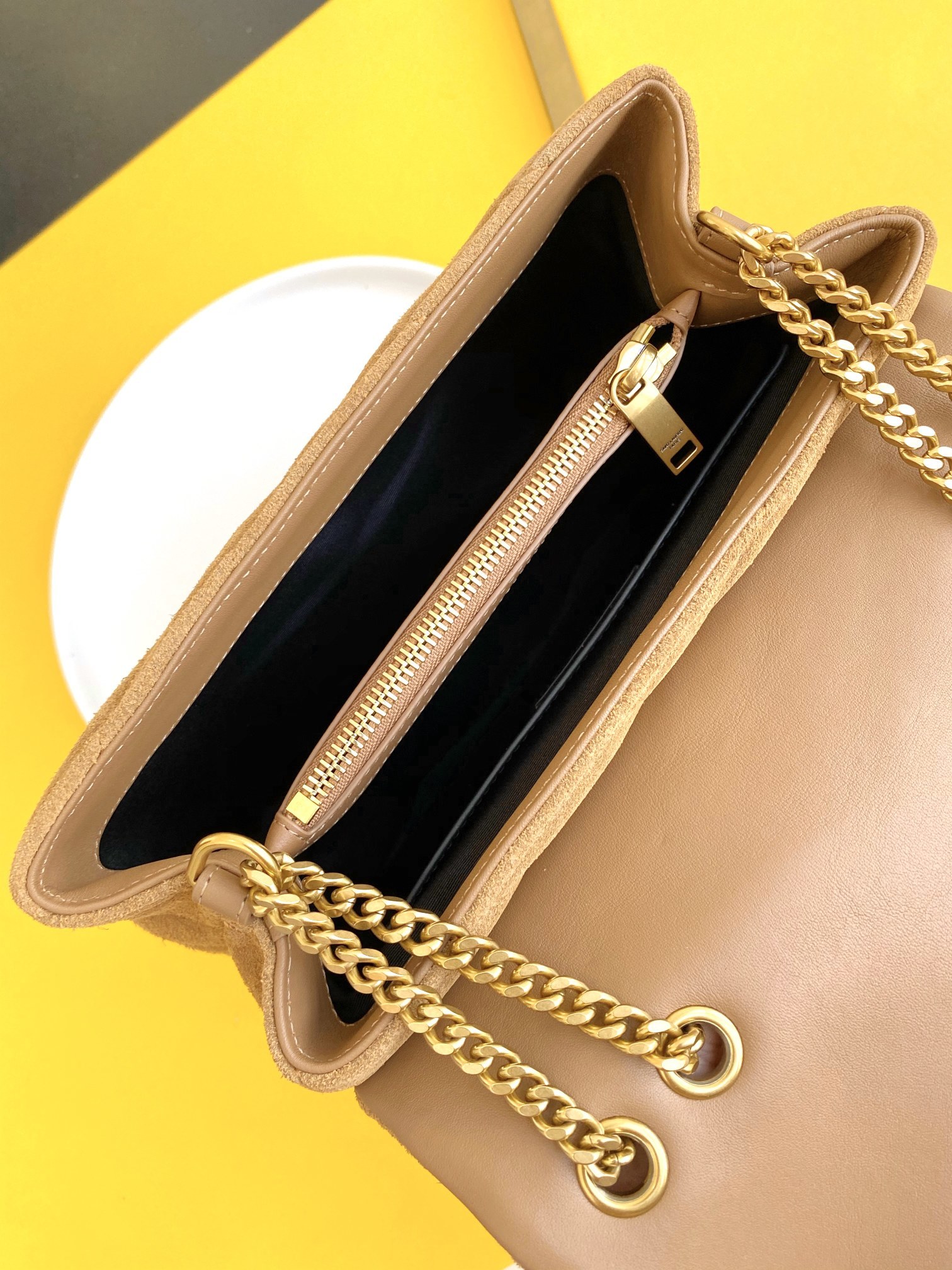 Saint Laurent Loulou Small Chain Bag In “Y” Brown With Gold Hardware For Women 9.8in/23cm YSL 4946991U8C77761