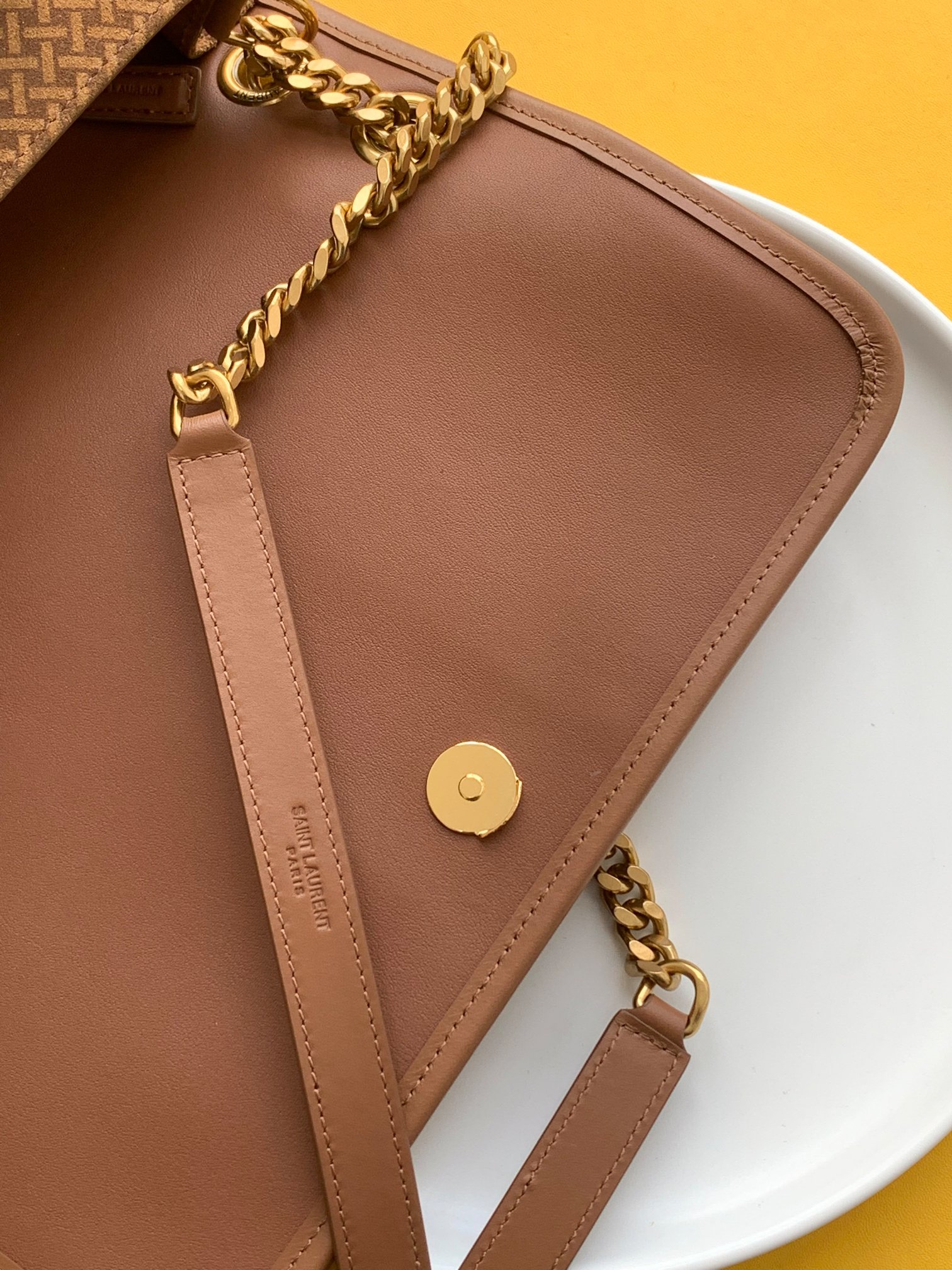 Saint Laurent Niki Medium Chain Bag Brown In Vintage Crinkled With Gold Toned Hardware For Women 11in/28cm YSL