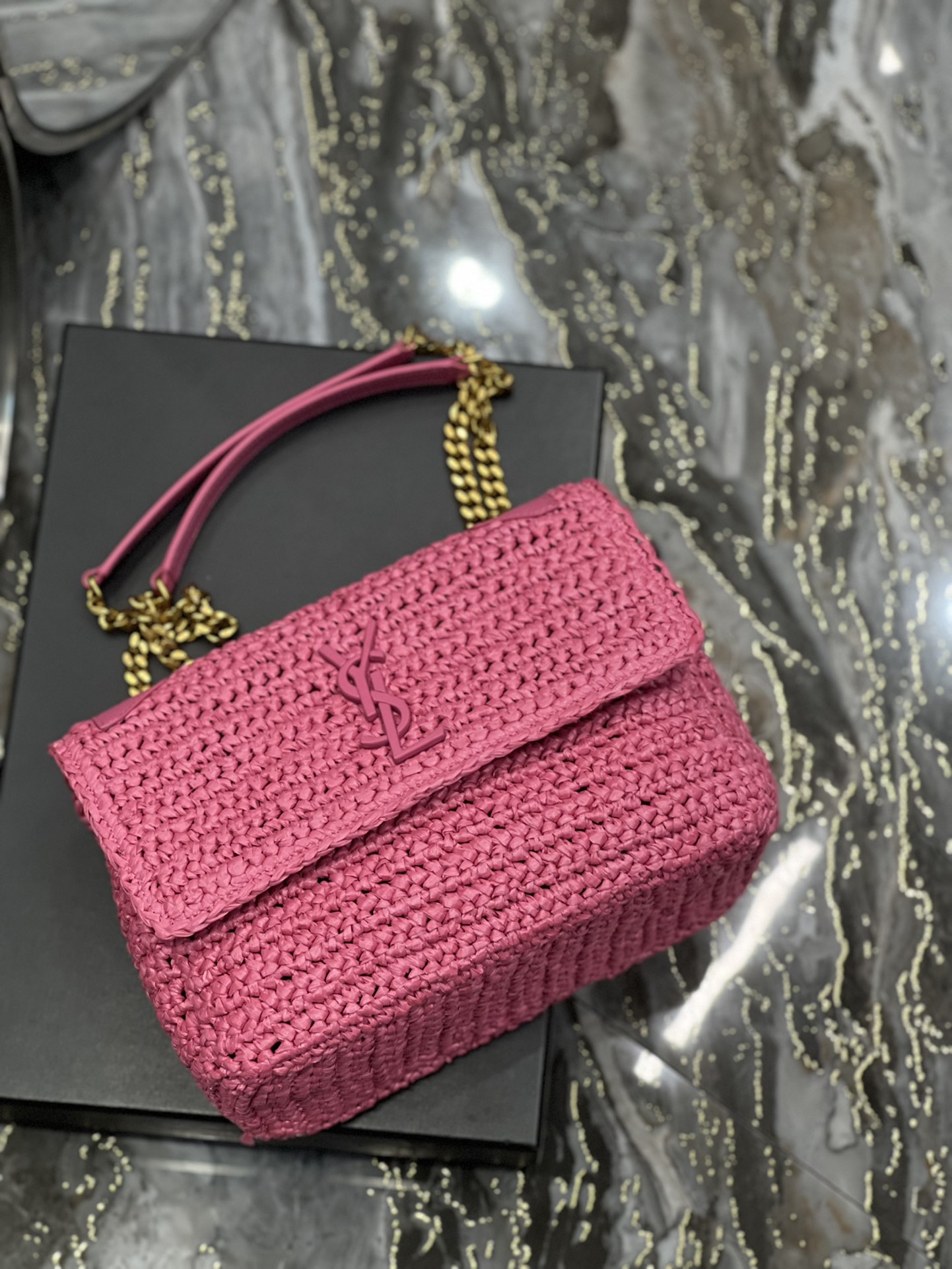 Saint Laurent Niki Medium Chain Bag In Rafia For Women 11in/28cm Pink YSL