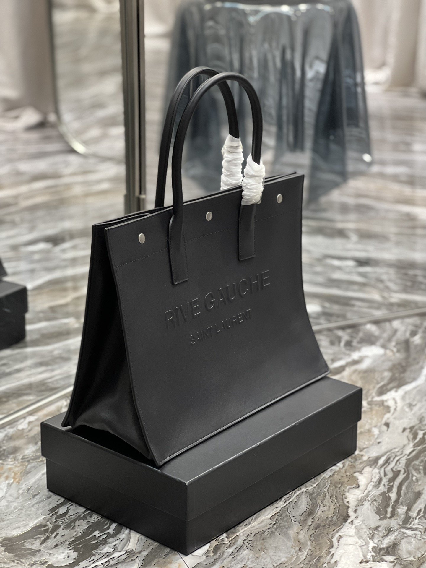 Saint Laurent Rive Gauche Small Tote Bag In Black Noir For Women 15.4in/39cm YSL 686266CWTFE1000