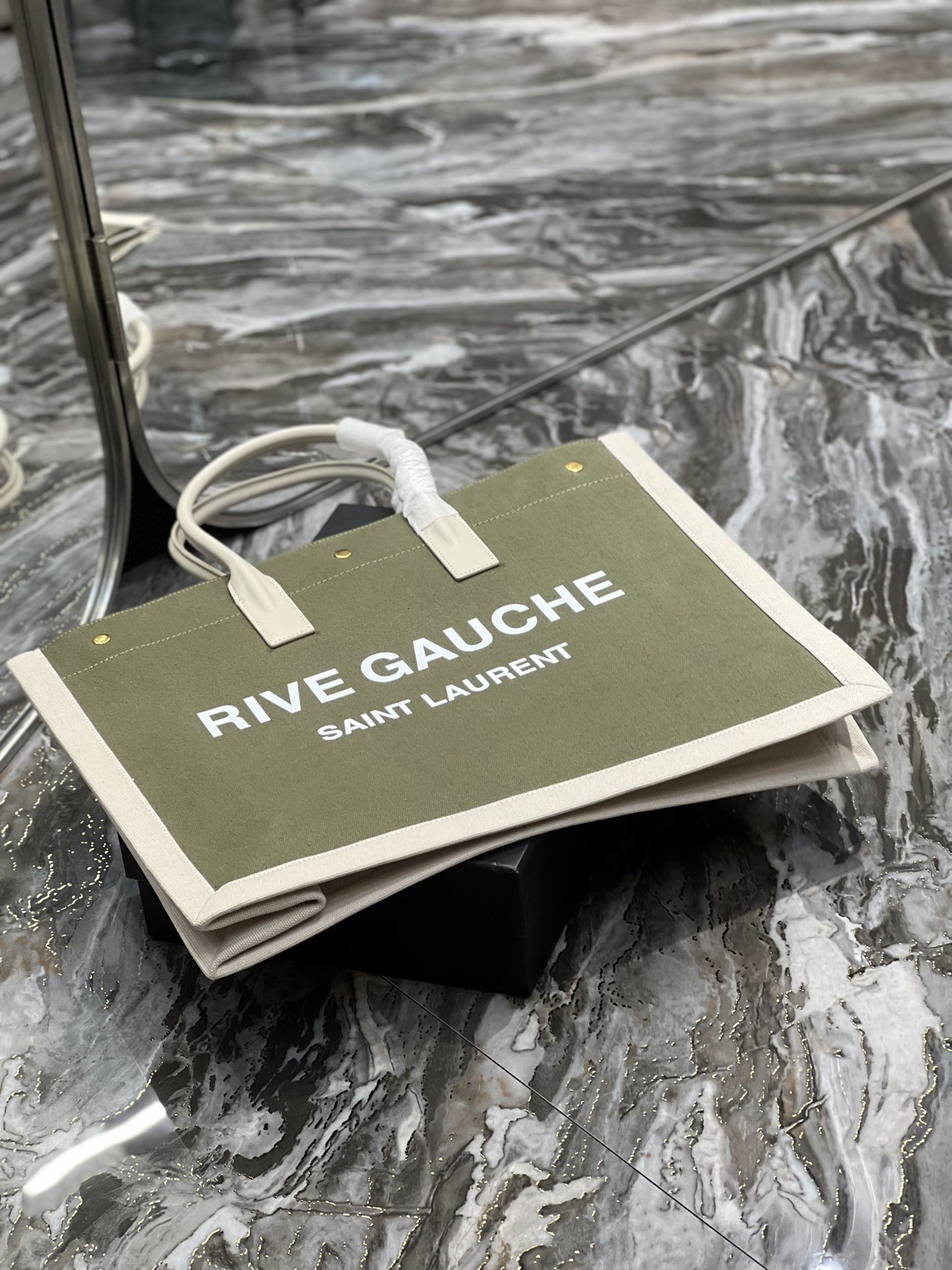 Saint Laurent Rive Gauche Tote Bag In Military Green For Women 18.9in/48cm YSL