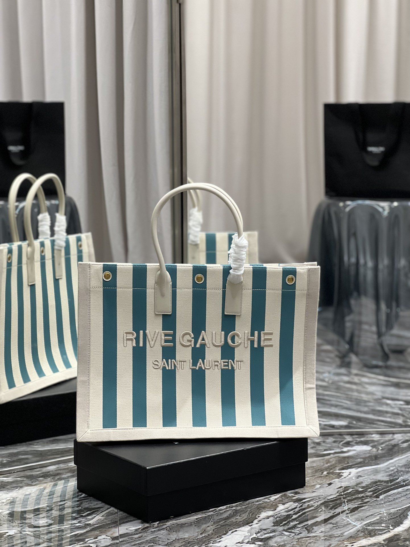 Saint Laurent Rive Gauche Tote Bag In Water Green For Women 18.9in/48cm YSL 499290FAAD51680
