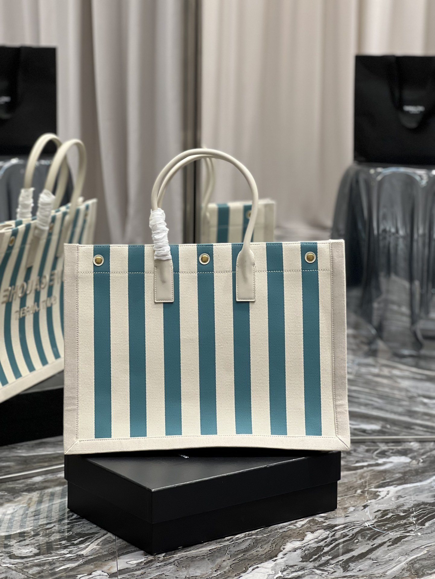 Saint Laurent Rive Gauche Tote Bag In Water Green For Women 18.9in/48cm YSL 499290FAAD51680