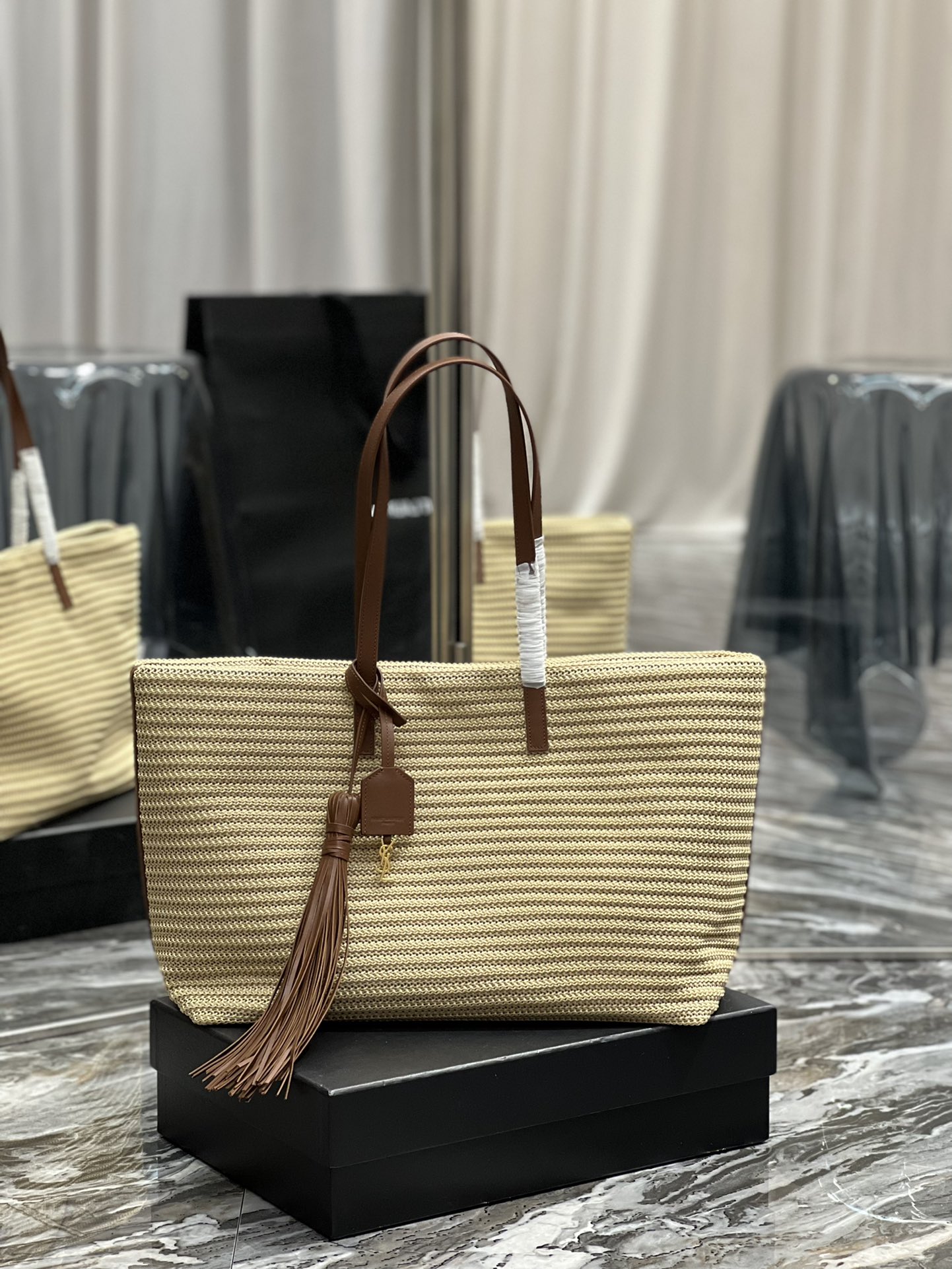 Saint Laurent Shopping E/W Beige For Women, Women’s Bags 14.6in/37cm YSL