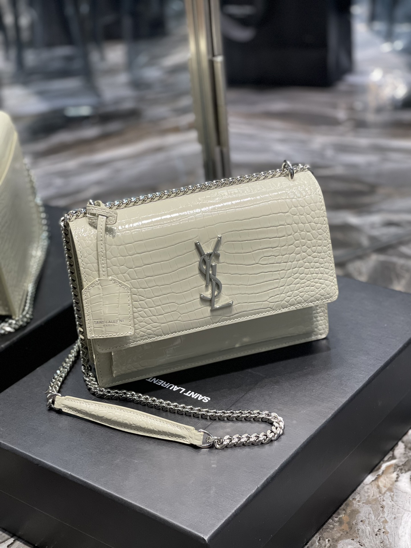 Saint Laurent Sunset Medium Chain Bag For Women 8.6in/22cm White