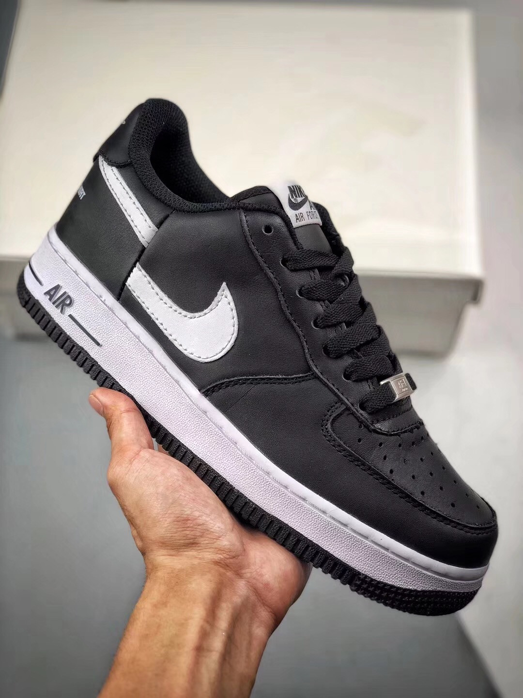 Supreme x CDG x Nike Air Force 1 Low Black/White For Sale