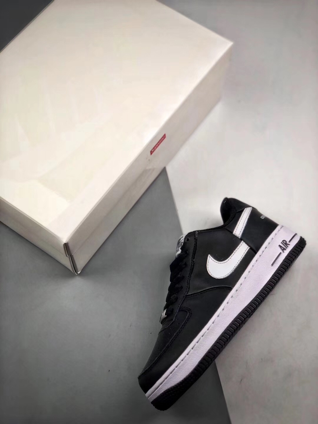 Supreme x CDG x Nike Air Force 1 Low Black/White For Sale