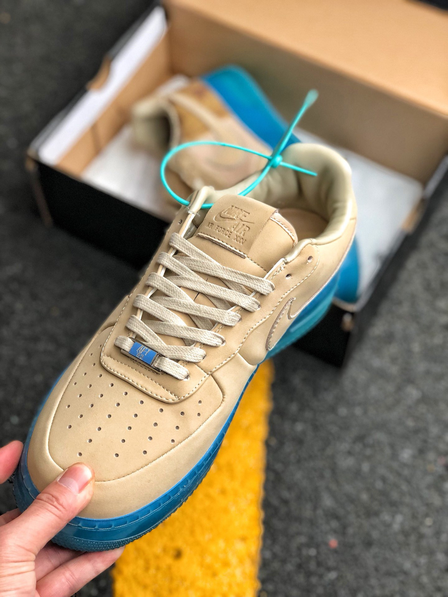 Supreme x Nike Air Force 1 Low ’07 Kobe Linen University Blue For Sale