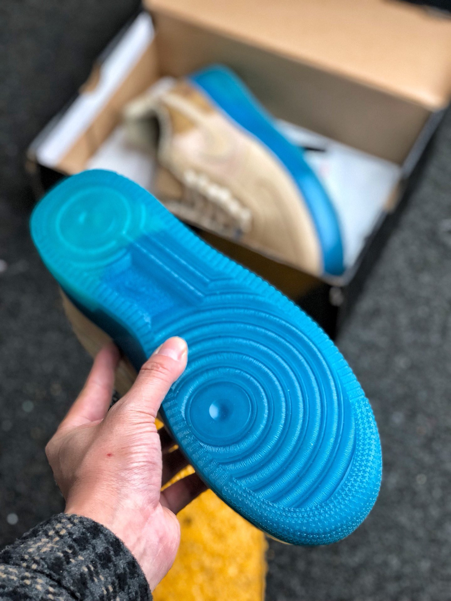 Supreme x Nike Air Force 1 Low ’07 Kobe Linen University Blue For Sale