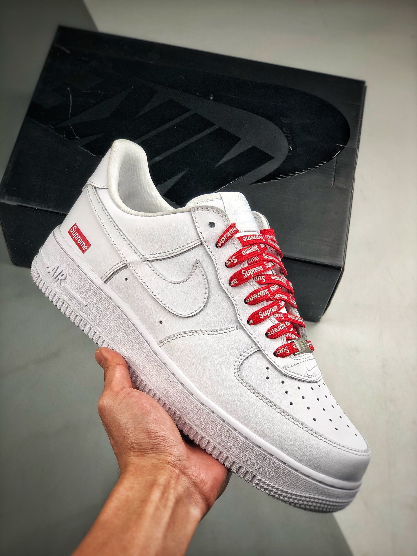 Supreme x Nike Air Force 1 Low White For Sale
