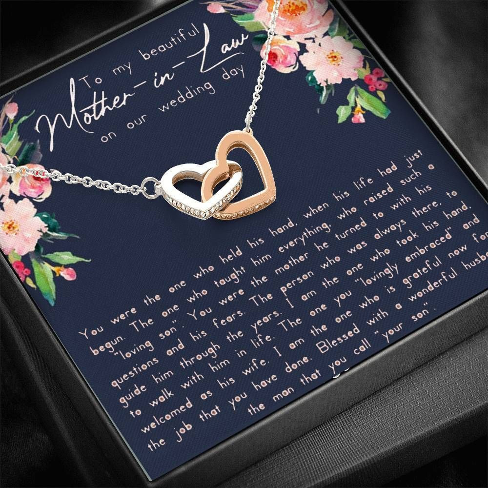The One Who Took His Hand Interlocking Hearts Necklace Gift For Mom In Law