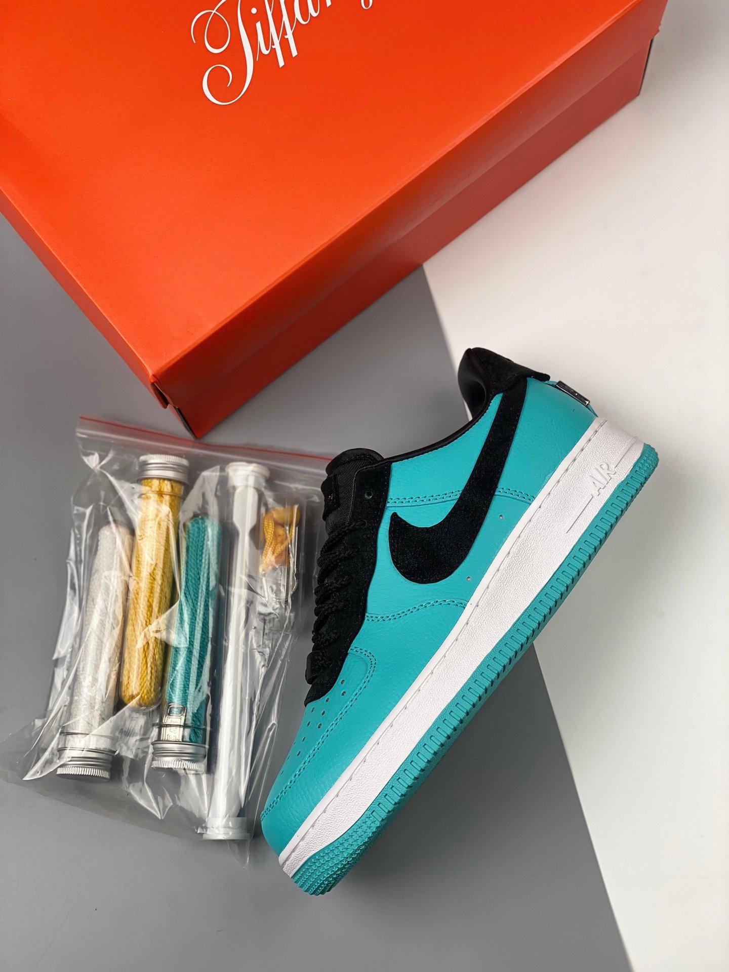 Tiff & Co. x Nike Air Force 1 Low Aqua Black White For Sale