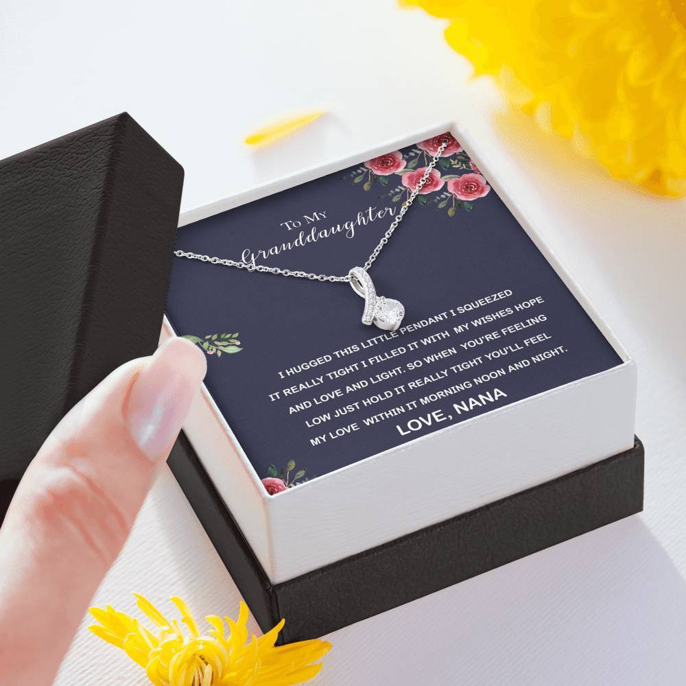 To-My-Granddaughter-Love-Nana – Alluring Necklace