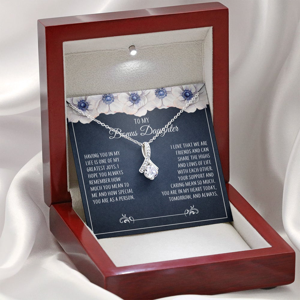 To My Bonus Daughter – Alluring Beauty Necklace
