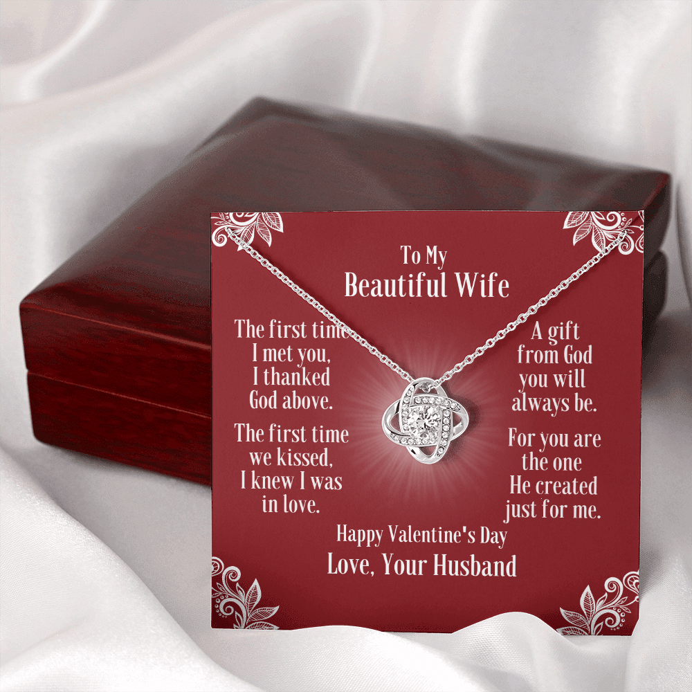 To Wife – Love Knot Necklace With Valentine’s First Time I Met You