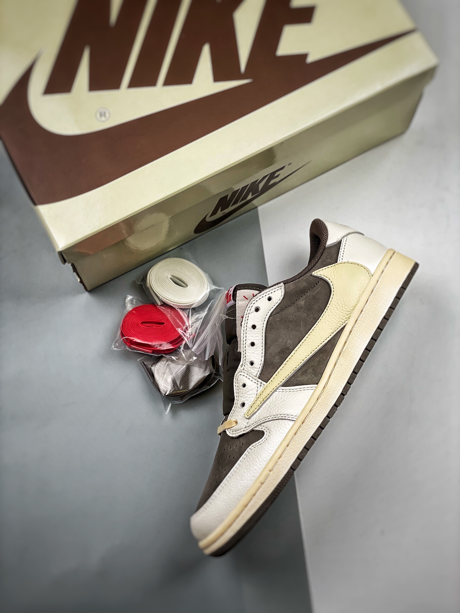 Travis Scott x Air Jordan 1 Low OG “Reverse Mocha” For Sale