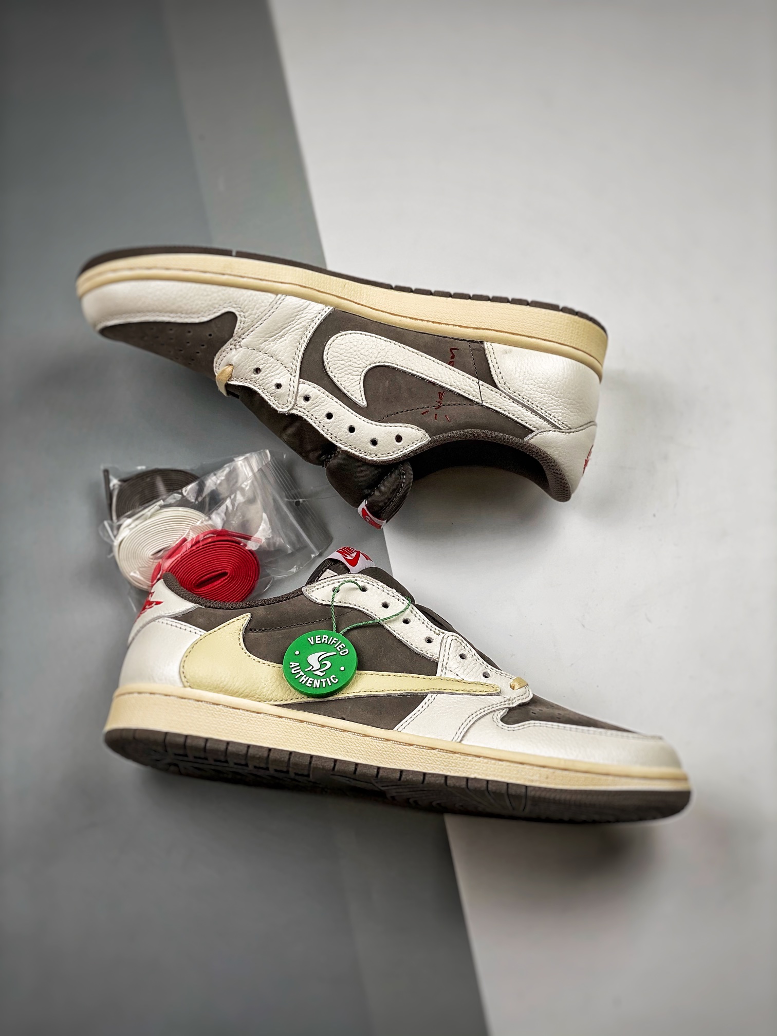 Travis Scott x Air Jordan 1 Low OG “Reverse Mocha” For Sale