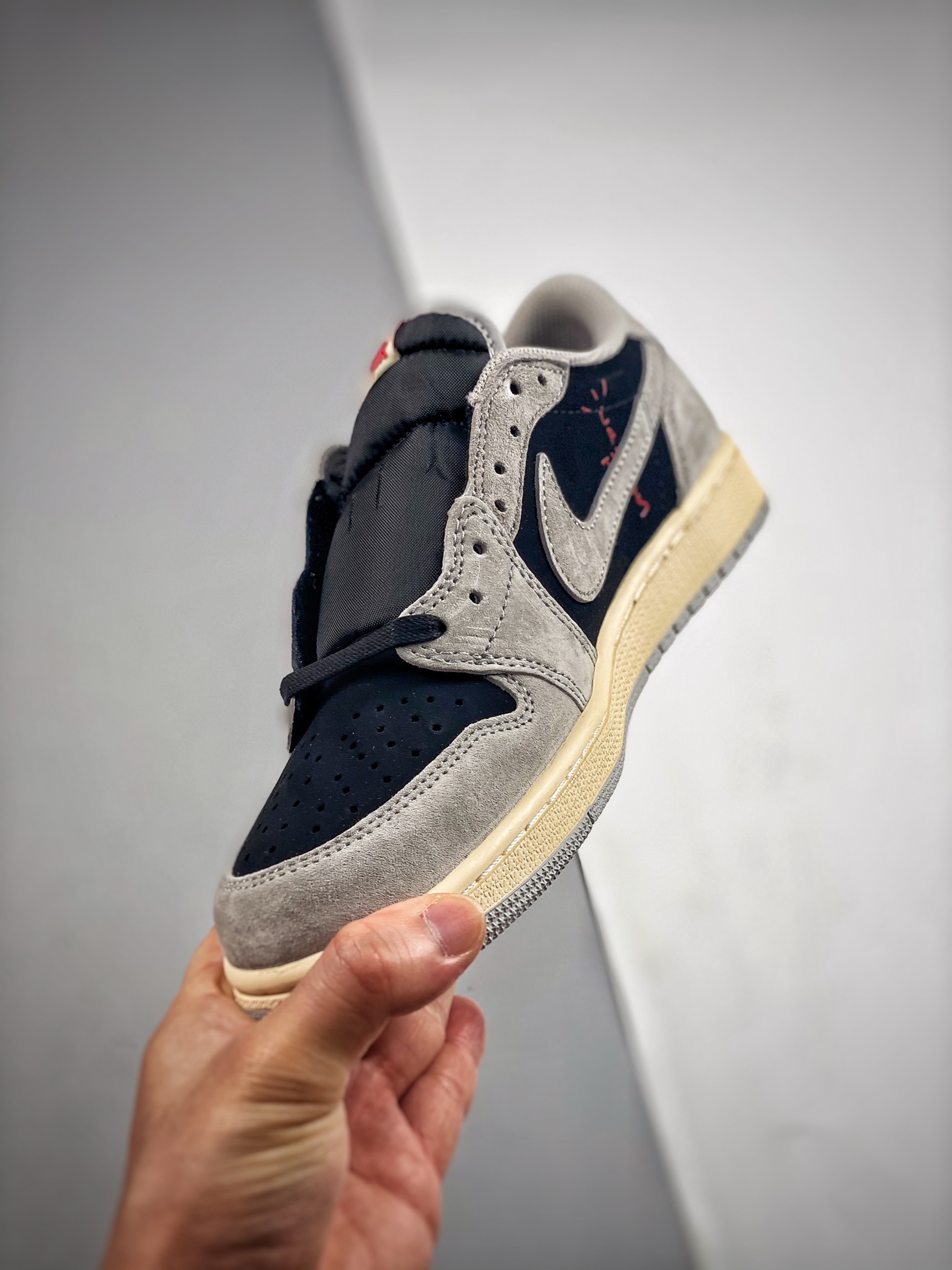 Travis Scott x Air Jordan 1 Low OG SP Grey/Black/Cream For Sale