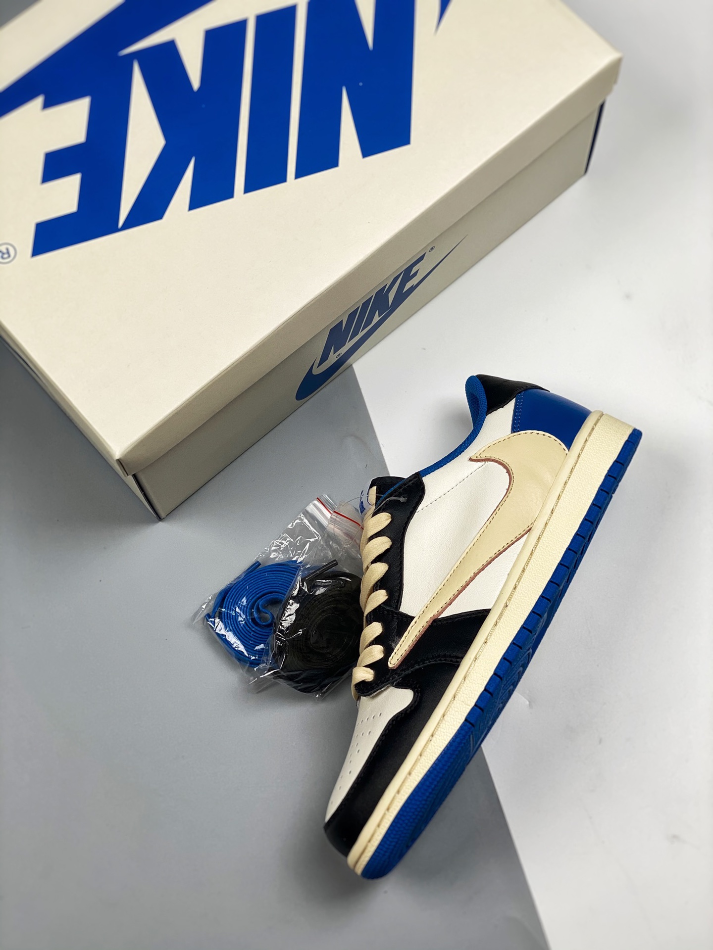 Travis Scott x Fragment x Air Jordan 1 Low OG White Blue For Sale