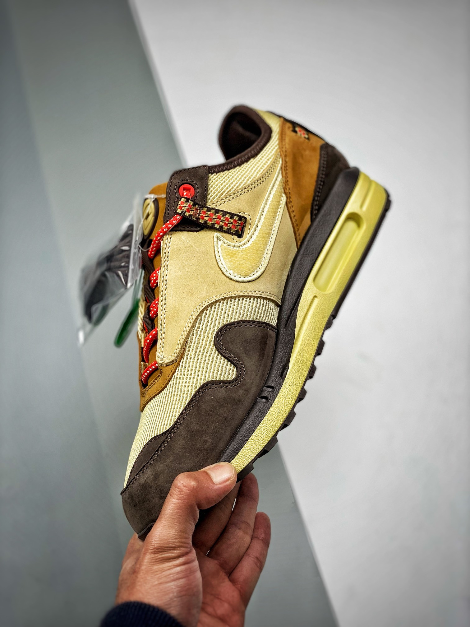 Travis Scott x Nike Air Max 1 Baroque Brown/Lemon Drop-Wheat-Chile Red For Sale