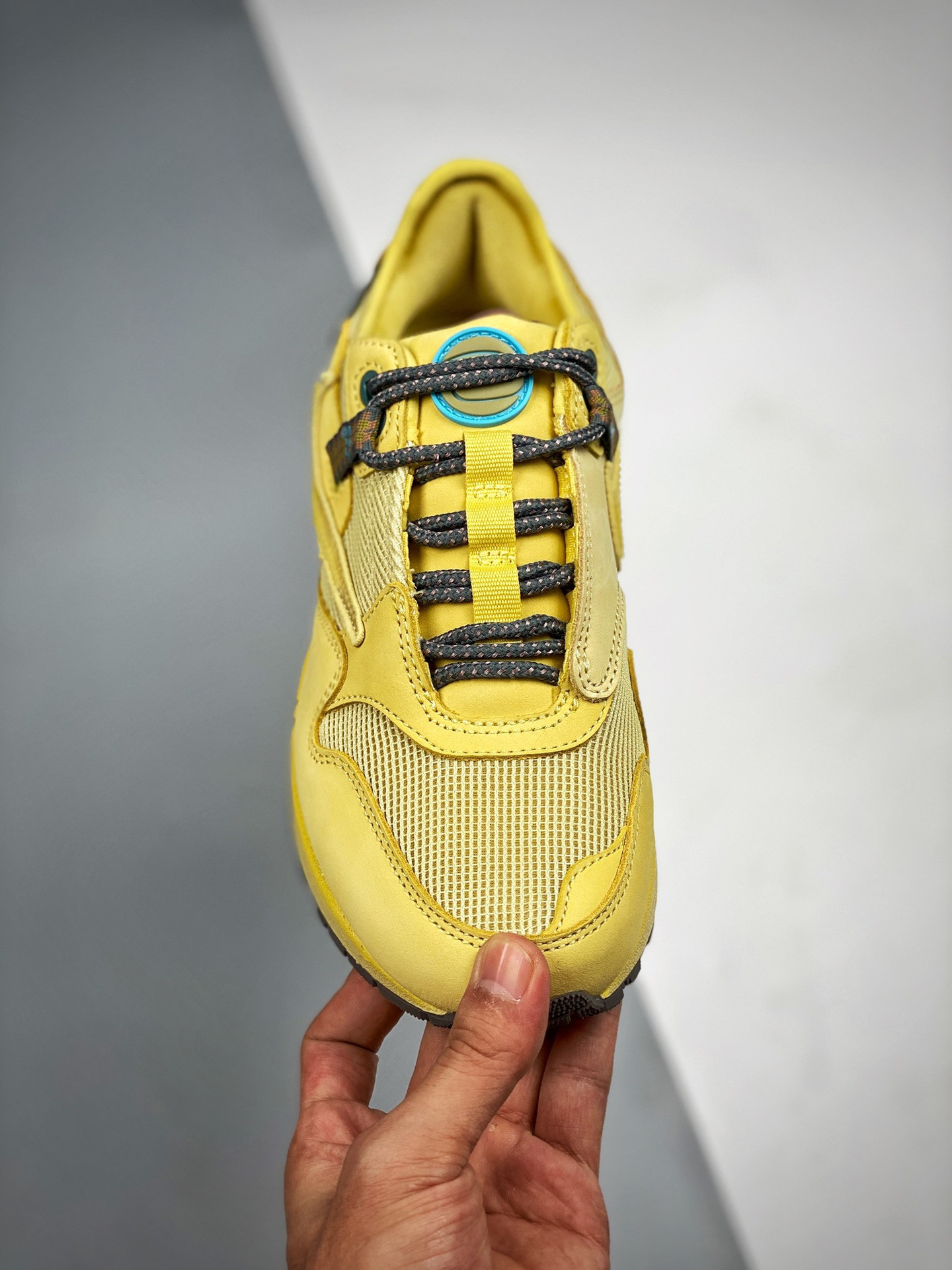 Travis Scott x Nike Air Max 1 Saturn Gold/Tea Tree Mist-Tent For Sale