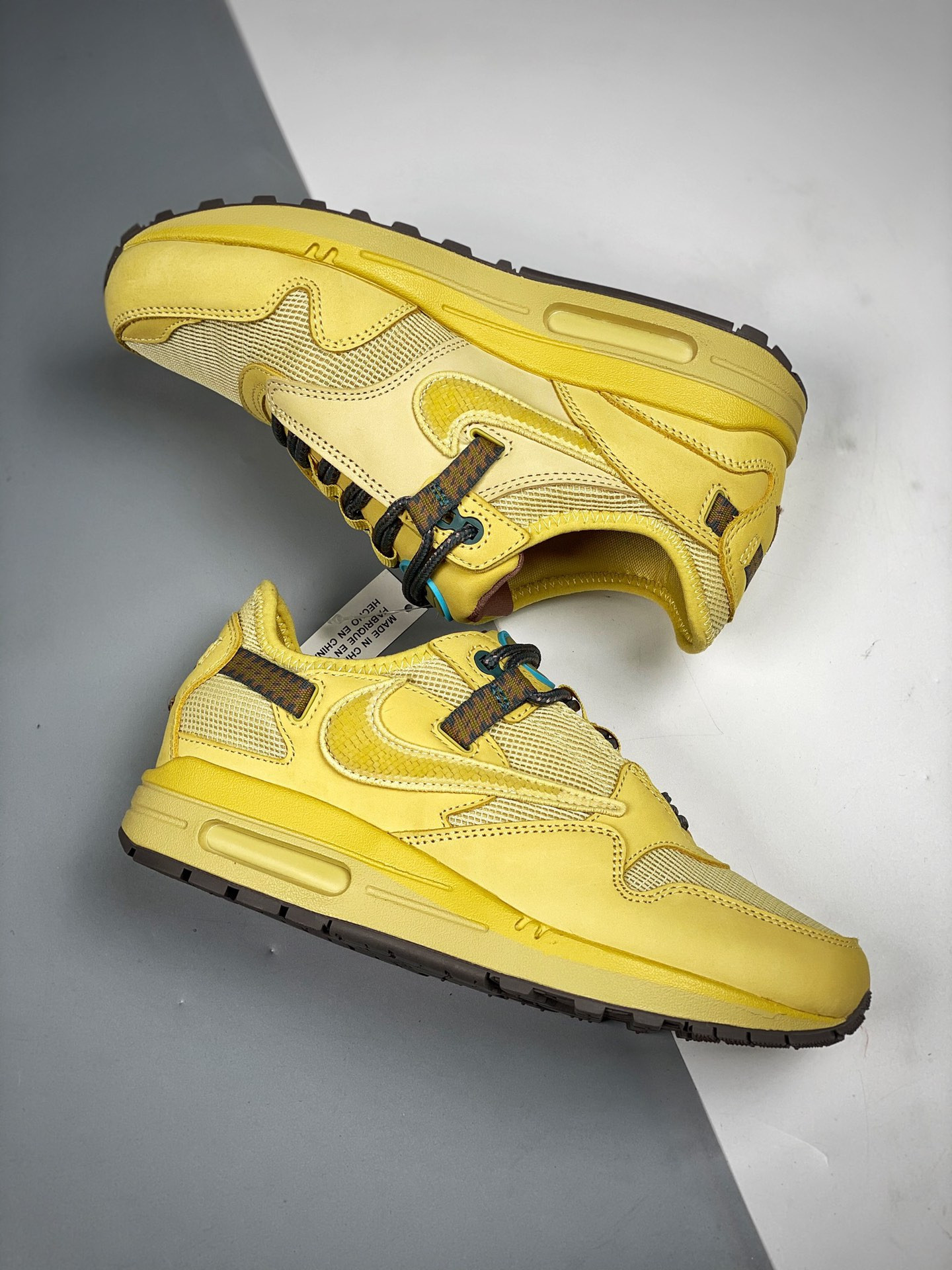 Travis Scott x Nike Air Max 1 Saturn Gold/Tea Tree Mist-Tent For Sale