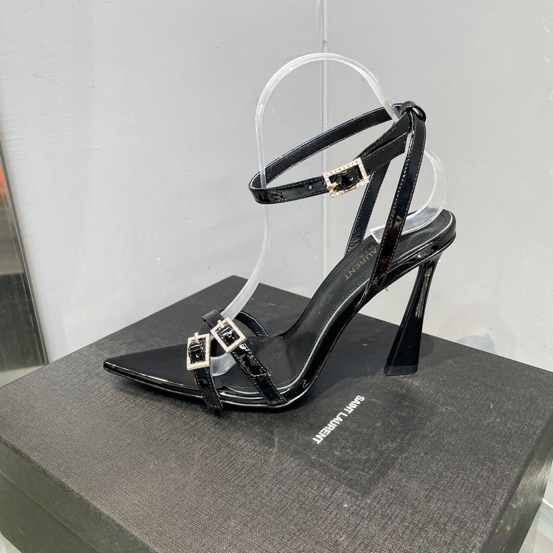Yves Saint Laurent Lila Sandals In Patent Black For Women